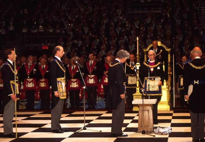 622403382 1187716410176297 30859915941866170 n 720x500